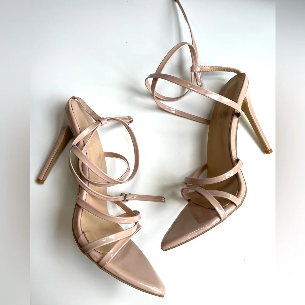 Tan heels 🔥 2 for 40 🛍️ - Picture 3 of 3